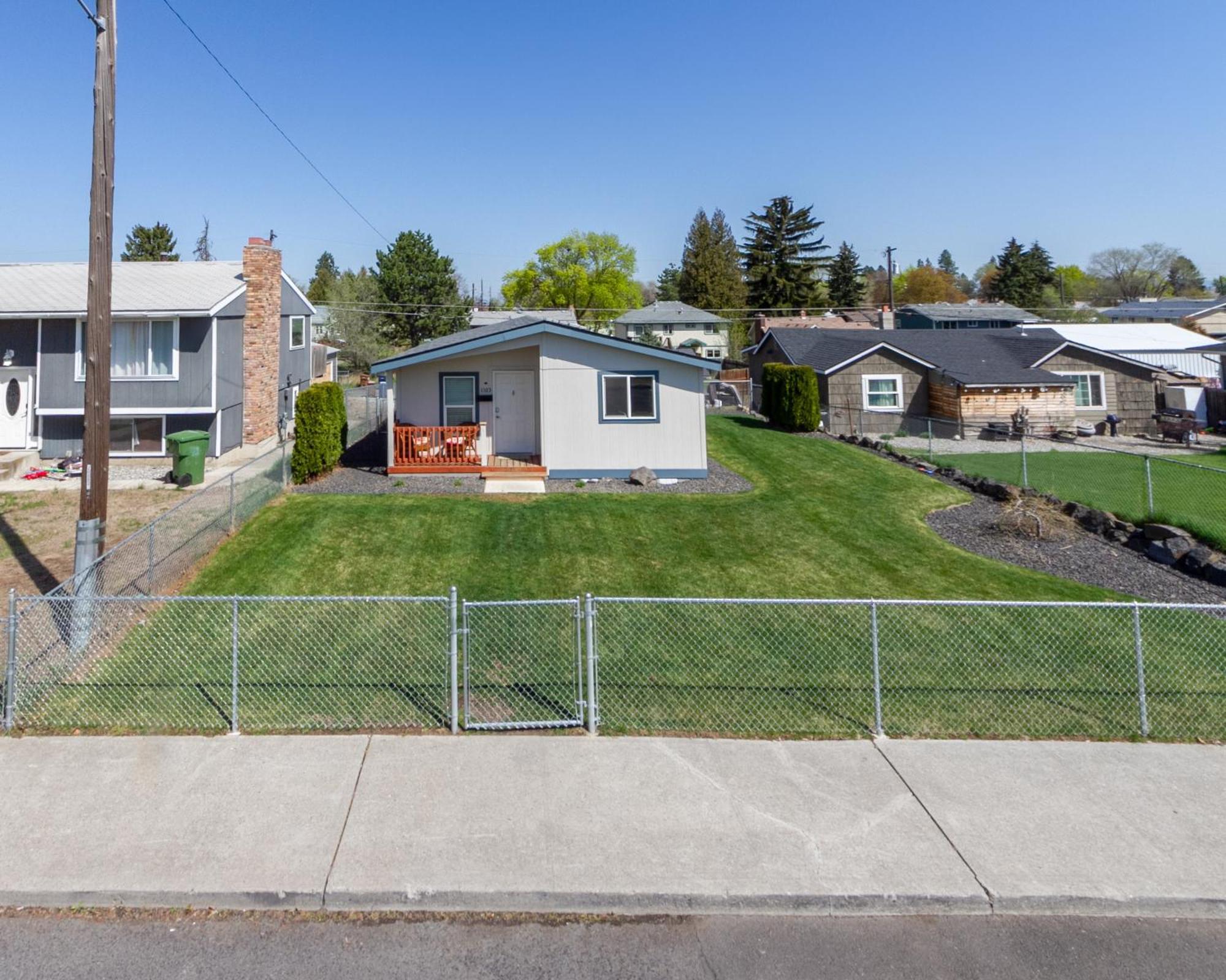 Cute And Cozy 3 Bed 2 Bath Home In North Spokane Eksteriør billede