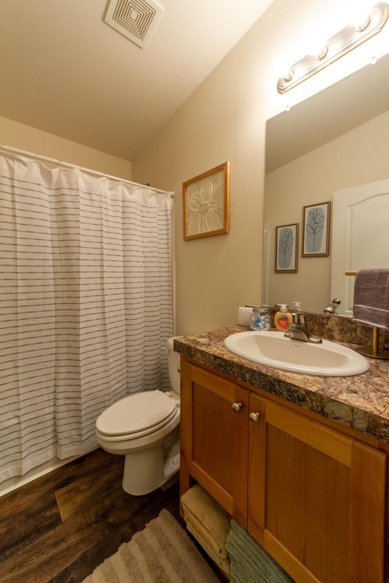 Cute And Cozy 3 Bed 2 Bath Home In North Spokane Eksteriør billede